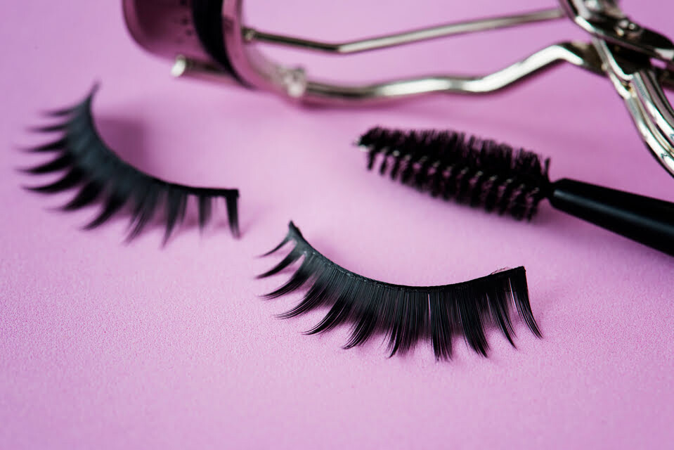 Takma Kirpik Nasıl Temizlenir?