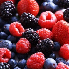 Bodycology Beach Berries Taze Böğürtlen ve Yaban Mersin Kokulu Kadın Vücut Spreyi 237 mL - 3