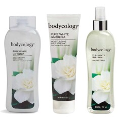 Bodycology Pure White Gardenia Kişisel Bakım Seti ( Vücut Spreyi 237ml + duş jeli 473ml + krem 227ml) - Bodycology