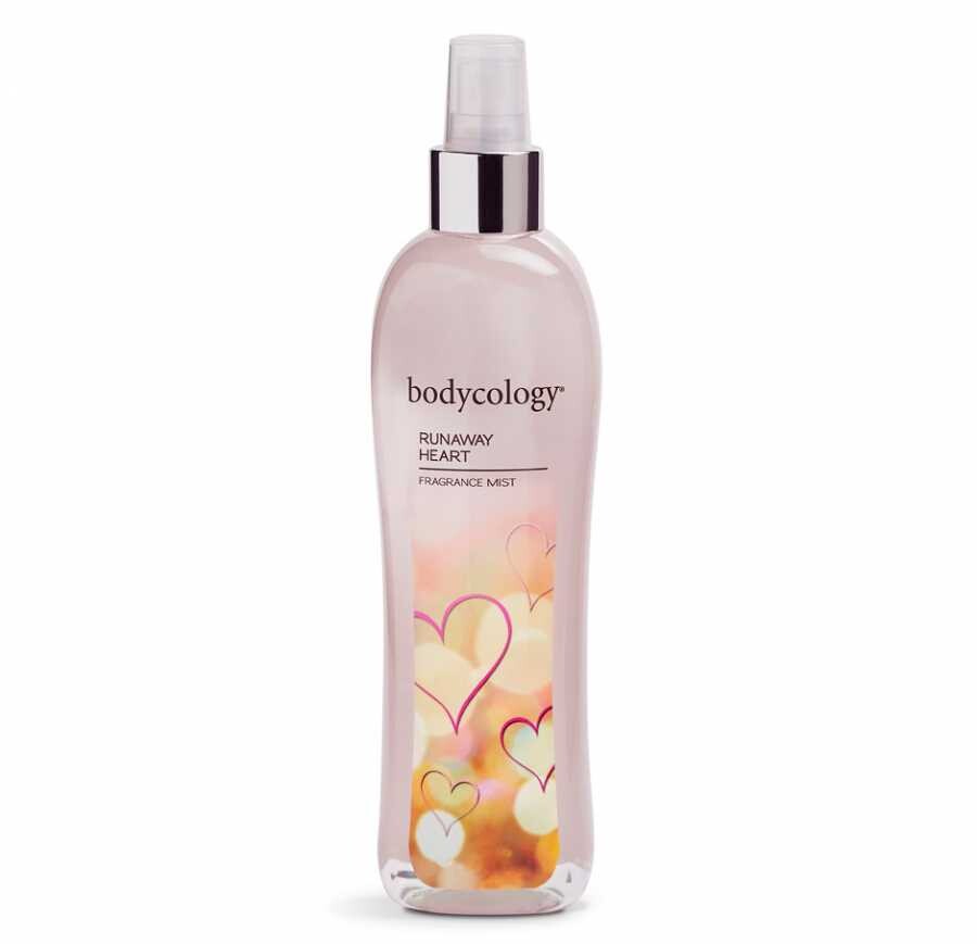 Bodycology Runaway Heart Kadın Vücut Spreyi – Meyvemsi ve Çiçeksi Koku, 237 mL - 1
