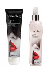 Bodycology Scarlet Kiss Parfümlü Vücut Spreyi ve Bakım Kremi Seti (sprey237ml+krem227g) - Bodycology