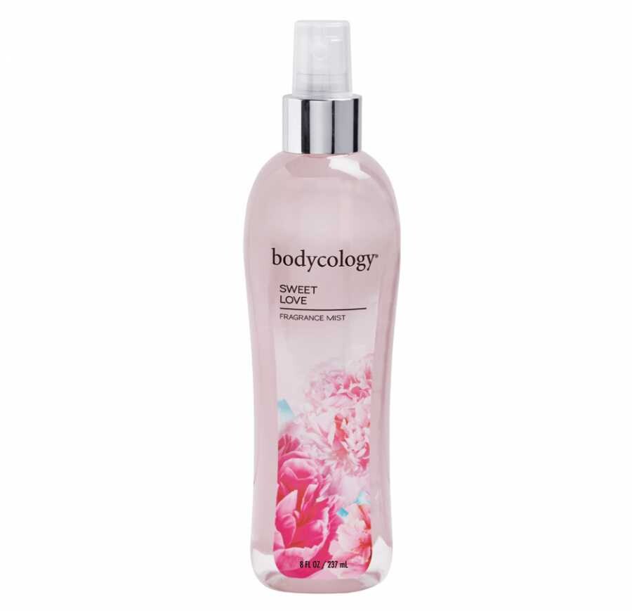 Bodycology Sweet Love Kadın Vücut Spreyi – Vanilya ve Şakayık Esintili Tatlı Koku, 237 mL - 1