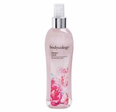 Bodycology Sweet Love Kadın Vücut Spreyi – Vanilya ve Şakayık Esintili Tatlı Koku, 237 mL - Bodycology
