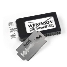 Wilkinson Sword Klasik Erkek Tıraş Bıçağı Makinesi ve 5 Yedek Bıçak - 4