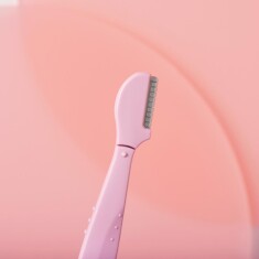 Wilkinson Sword Intuition Kaş Şekillendirme Seti – 3 Kaş Usturası + 1 Fırça & Tarak Aparatı - 5