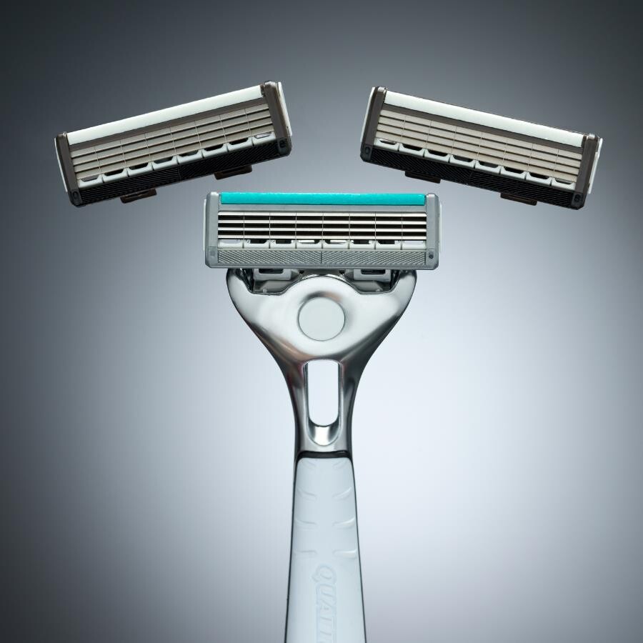 Wilkinson Sword Quattro Tıraş Bıçağı 1 Sap + 5 Yedek Kartuş - 3